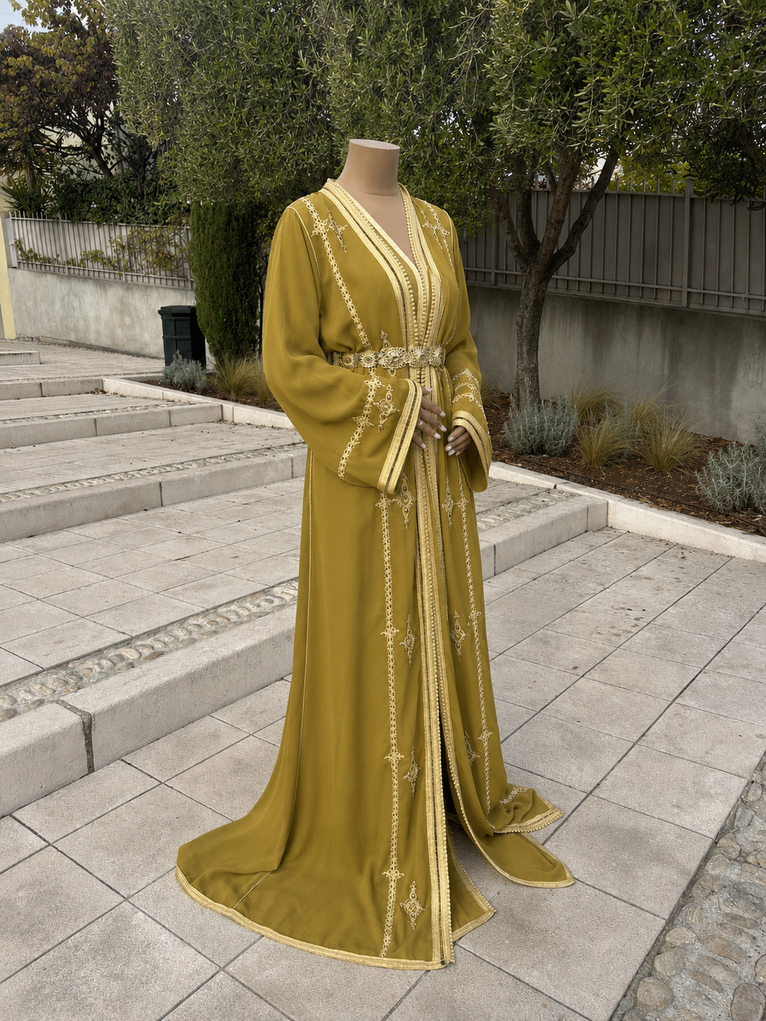 Caftan T07 jaune - caftan 2 pièces location La Seyne-sur-Mer Toulon