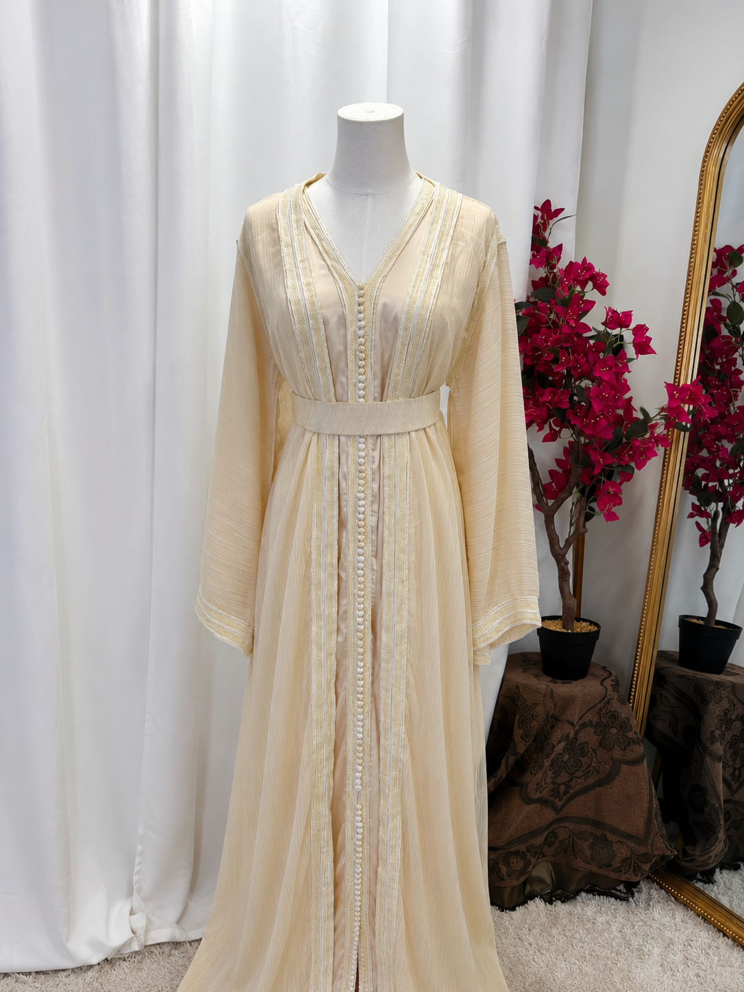 Caftan T10 blanc - caftan 2 pièces location La Seyne-sur-Mer Toulon