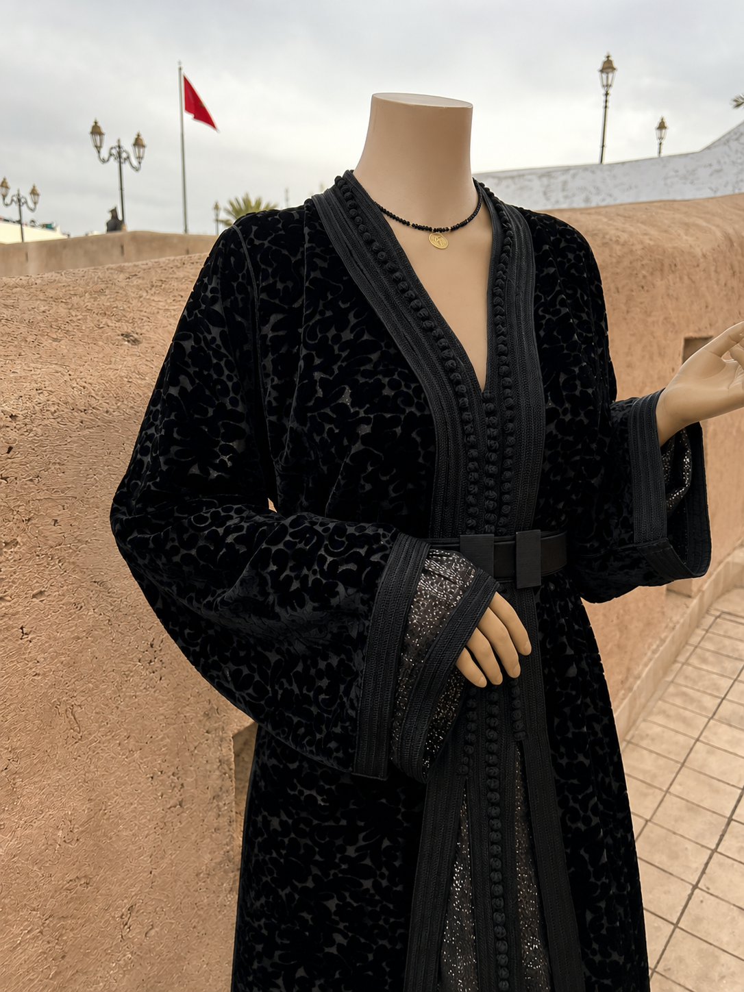 Caftan T11 noir - caftan 2 pièces location La Seyne-sur-Mer Toulon