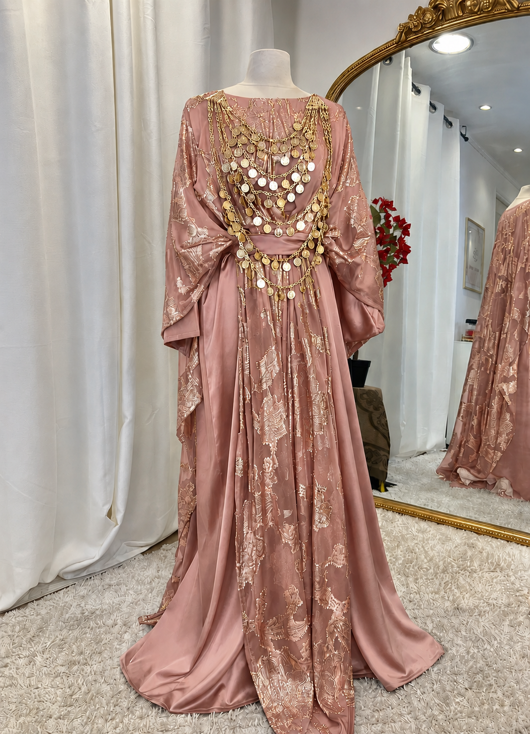 Robe Assya Rose poudré style chaoui algérien hijab - location La Seyne-sur-Mer Toulon