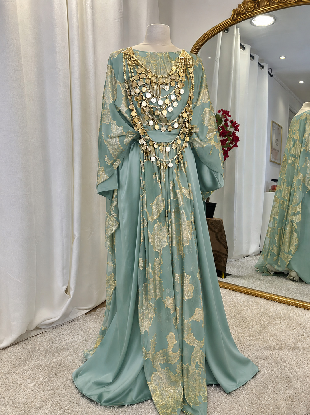 Robe Assya Vert d'eau style chaoui algérien hijab - location La Seyne-sur-Mer Toulon